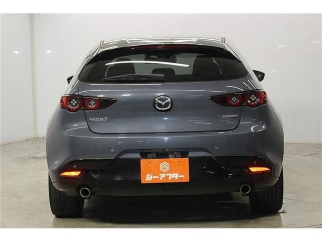 MAZDA3 FASTBACK