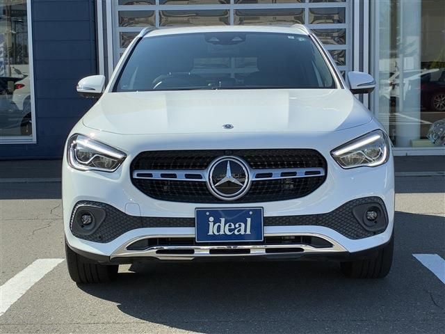 MERCEDES BENZ GLA class