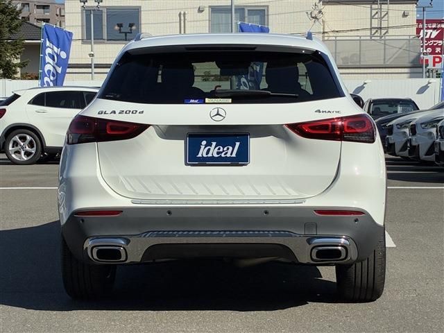 MERCEDES BENZ GLA class
