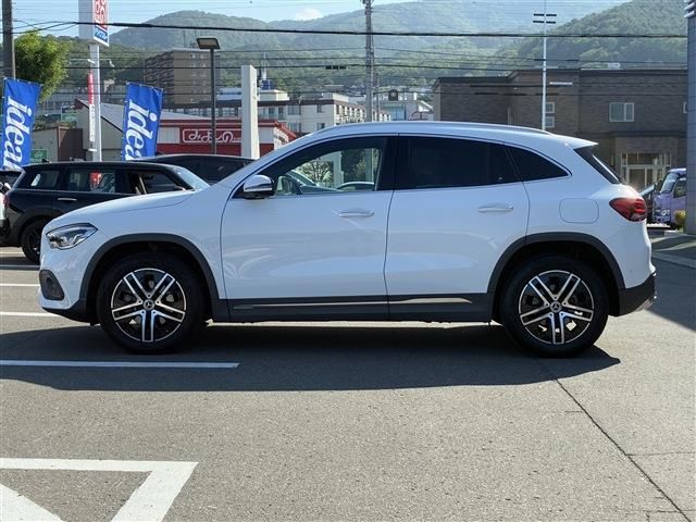 MERCEDES BENZ GLA class