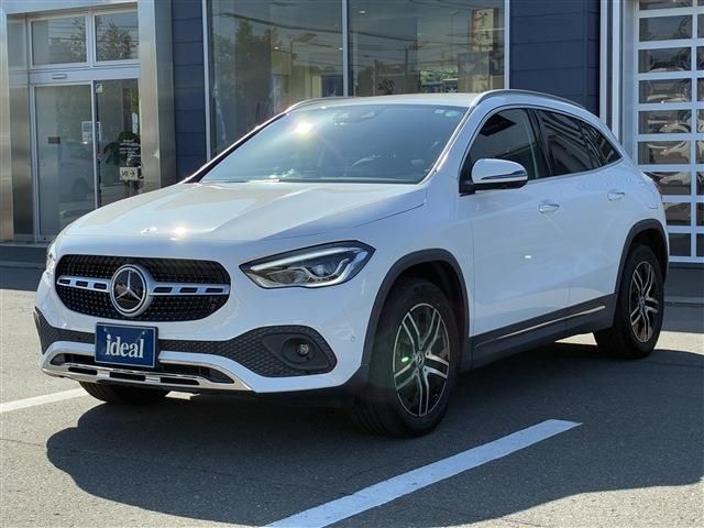 MERCEDES BENZ GLA class