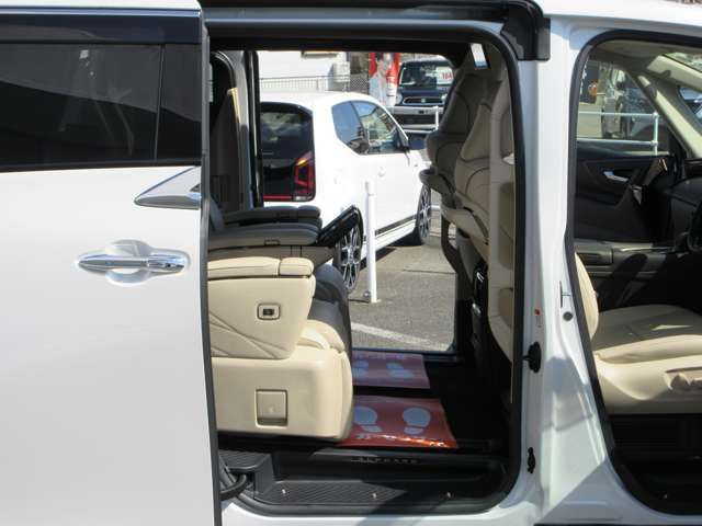 ALPHARD hybrid 4WD