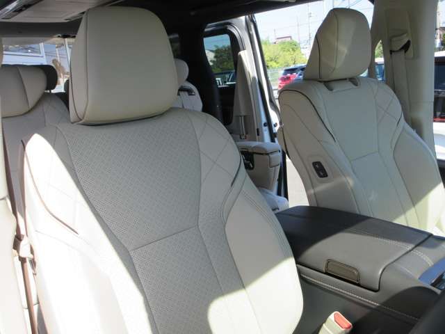 ALPHARD hybrid 4WD