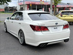 CROWN sedan hybrid
