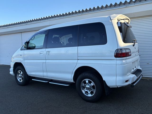 DELICA SPACE GEAR  4WD