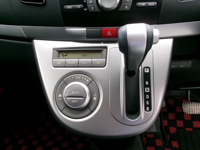 MOVE CUSTOM 4WD