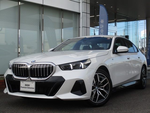 BMW 5 Series sedan
