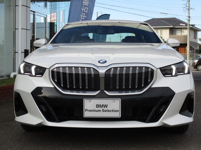 BMW 5 Series sedan