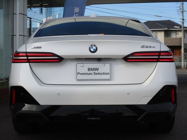 BMW 5 Series sedan
