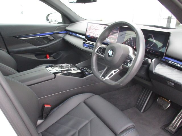 BMW 5 Series sedan
