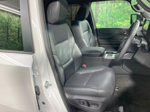LANDCRUISER 250