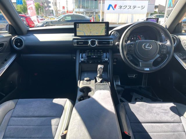 LEXUS IS300