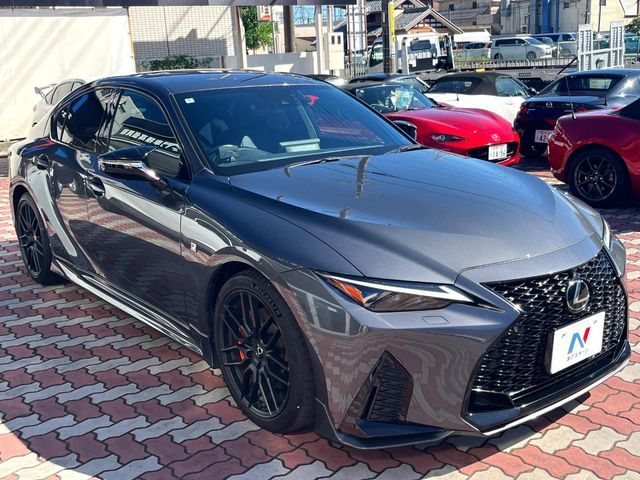 LEXUS IS300