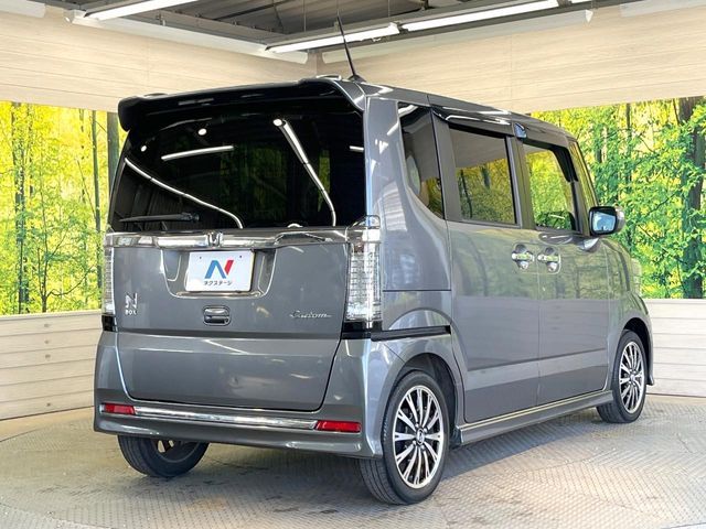 N BOX CUSTOM