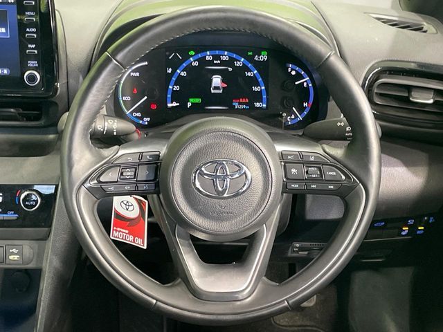 YARIS CROSS HYBRID