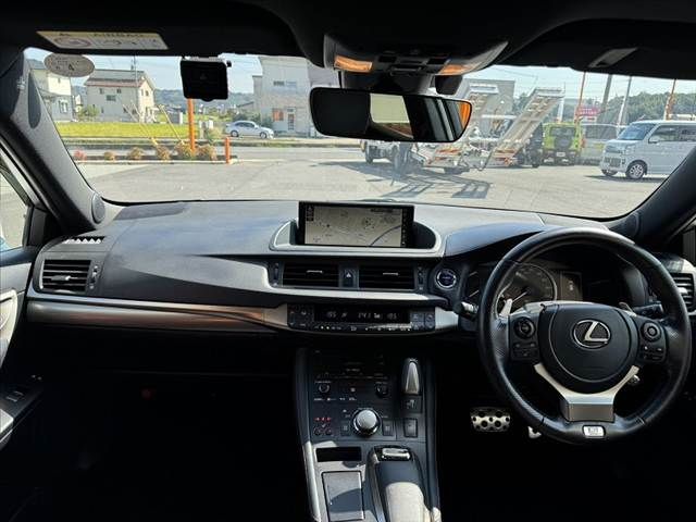 LEXUS CT200h