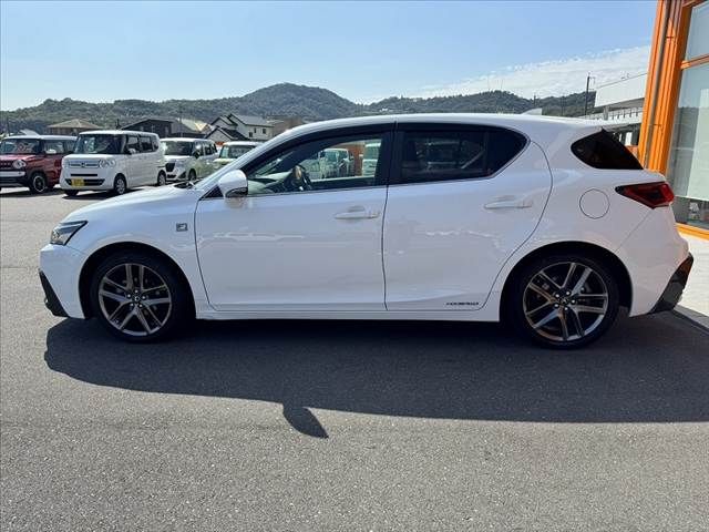 LEXUS CT200h