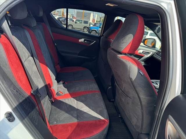 LEXUS CT200h
