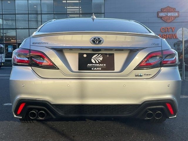 CROWN sedan hybrid 4WD