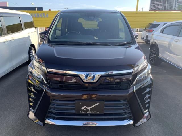 VOXY HYBRID