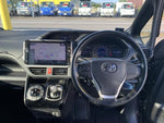 VOXY HYBRID