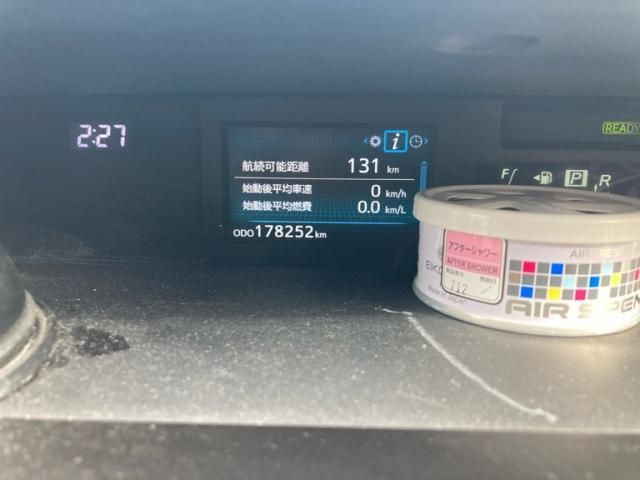 PRIUS Alpha