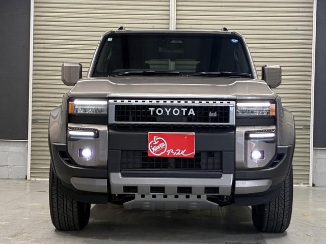 LANDCRUISER 250