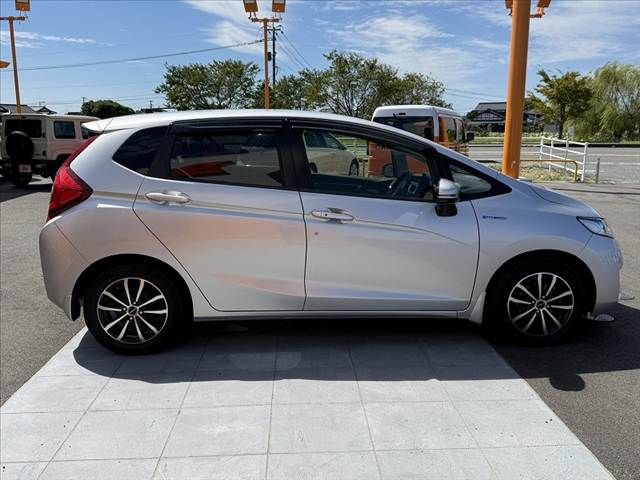 FIT HYBRID