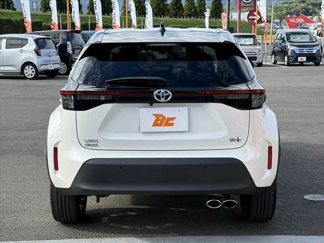 YARIS CROSS HYBRID