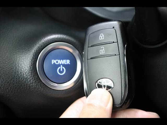 YARIS HYBRID