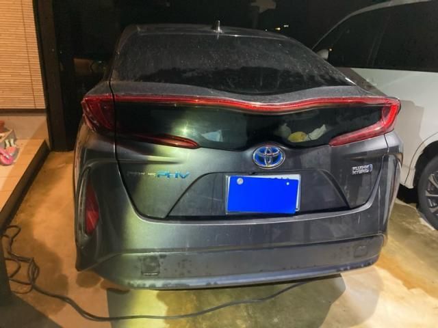 PRIUS PHV