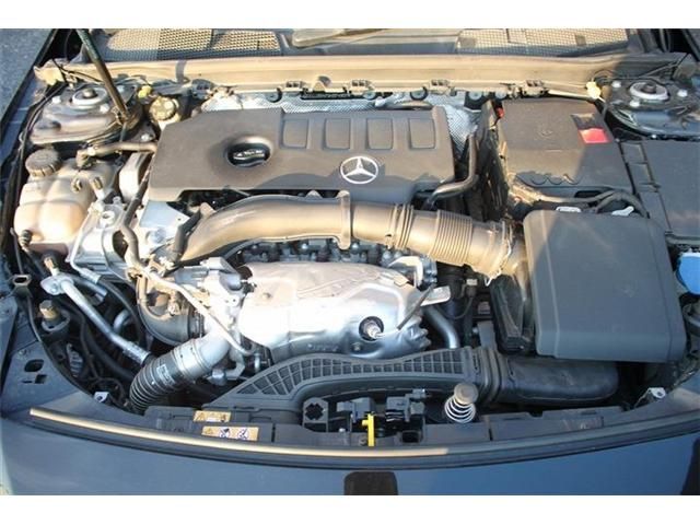 MERCEDES BENZ CLA Shooting Brake