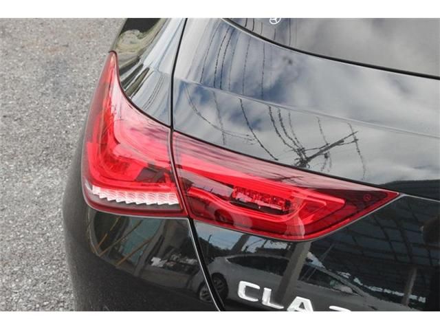 MERCEDES BENZ CLA Shooting Brake