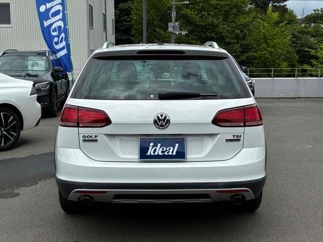 VOLKSWAGEN GOLF Alltrack