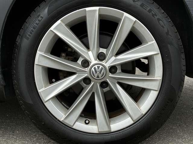 VOLKSWAGEN GOLF Alltrack