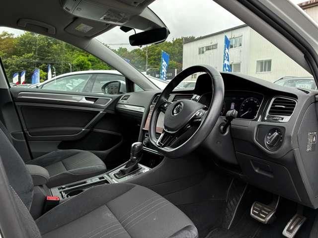 VOLKSWAGEN GOLF Alltrack