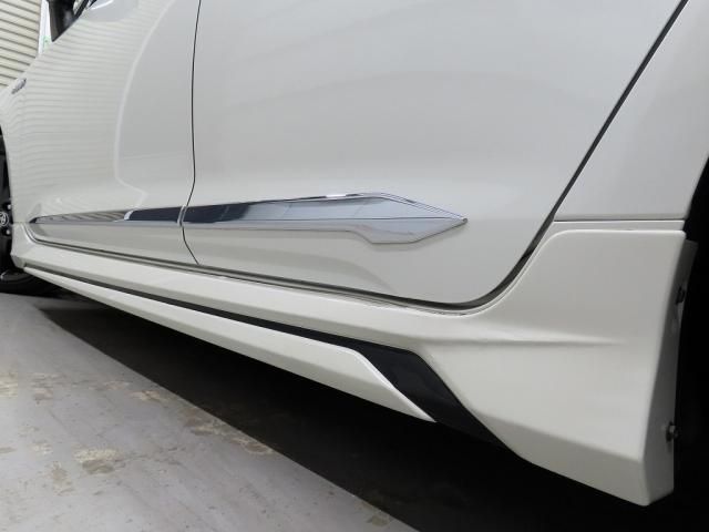 COROLLA TOURING HYBRID 4WD