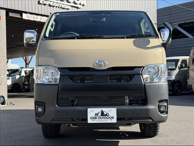 HIACE van 4WD