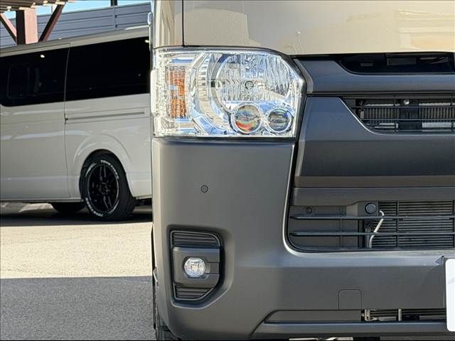 HIACE van 4WD