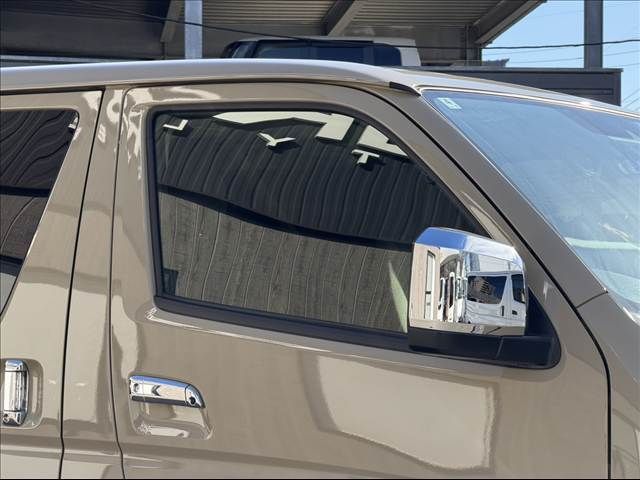 HIACE van 4WD