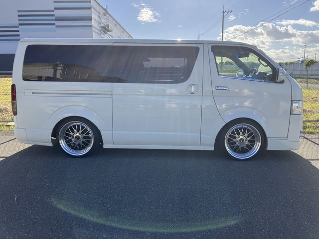 HIACE van 4WD