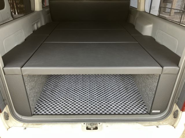 HIACE van 4WD