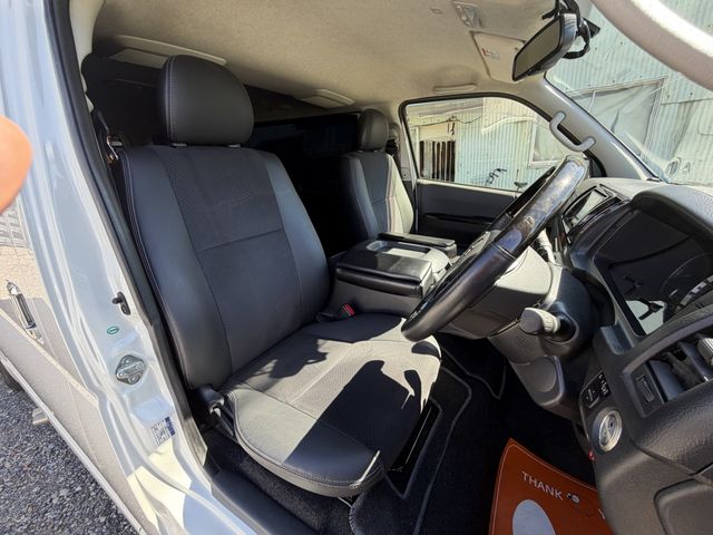 HIACE van 2WD