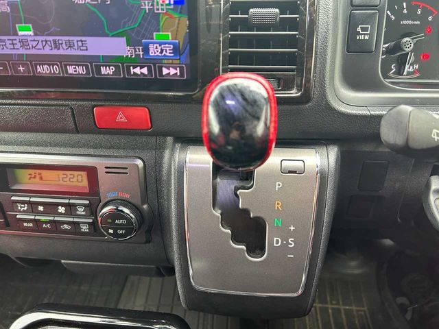 HIACE van 4WD