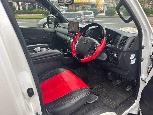 HIACE van 4WD