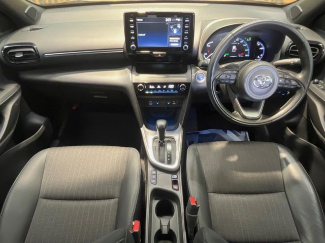 YARIS CROSS HYBRID