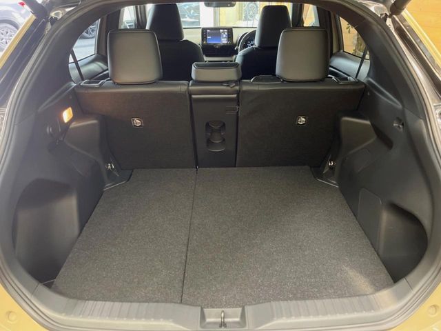 YARIS CROSS HYBRID