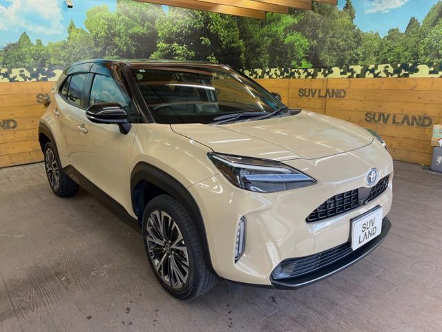 YARIS CROSS HYBRID