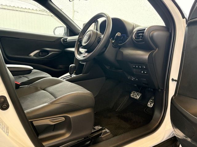 YARIS CROSS HYBRID
