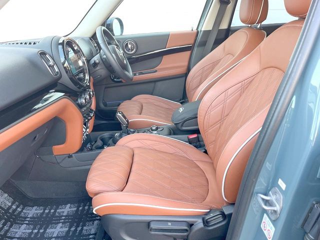 MINI COOPER D CROSSOVER